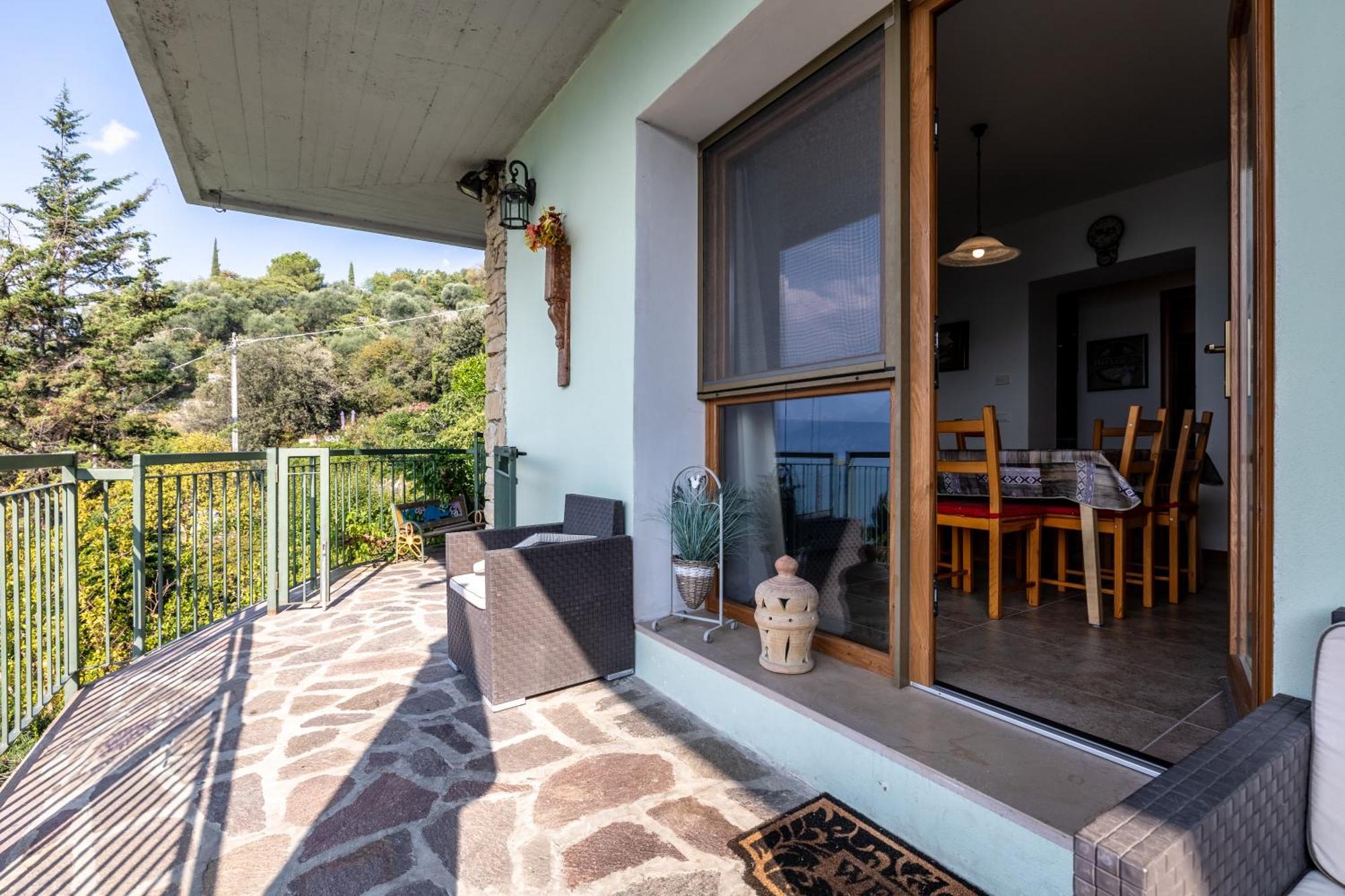 Villa Al Salto - Lake Garda Бренцоне-суль-Гарда Экстерьер фото