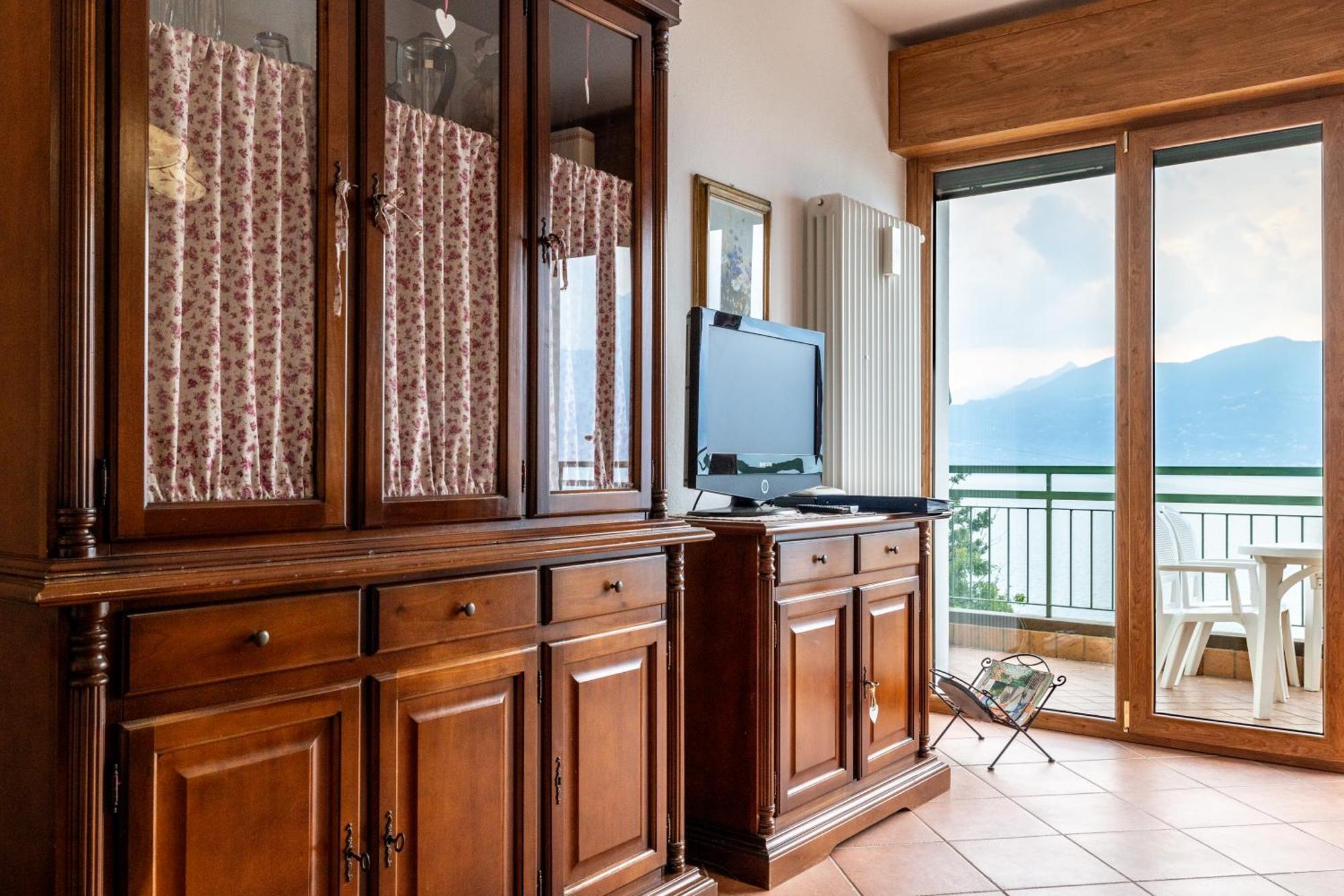 Villa Al Salto - Lake Garda Бренцоне-суль-Гарда Экстерьер фото