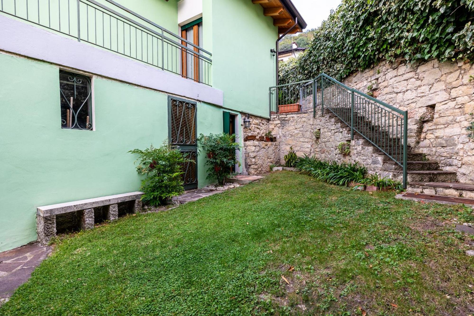 Villa Al Salto - Lake Garda Бренцоне-суль-Гарда Экстерьер фото