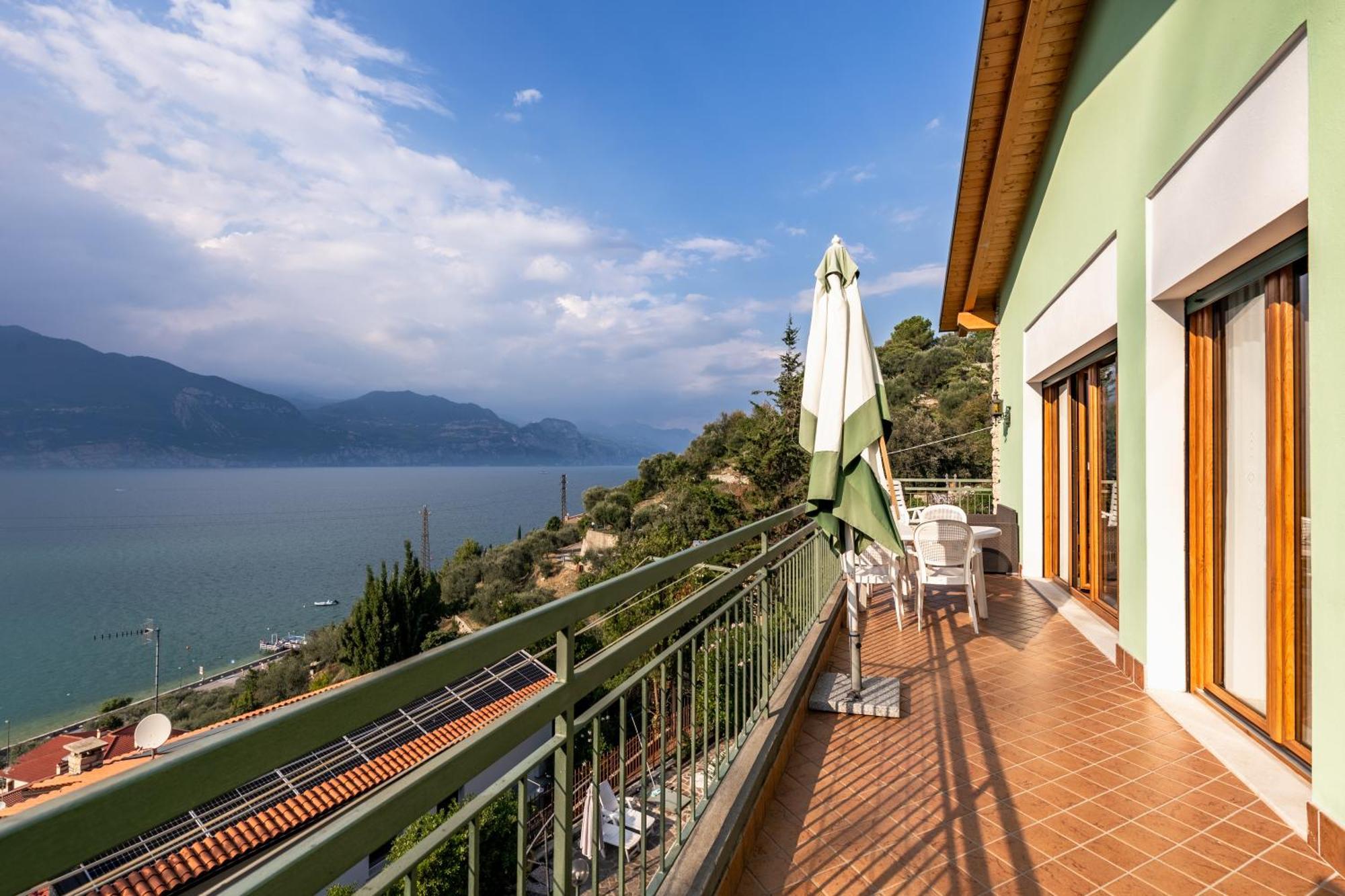 Villa Al Salto - Lake Garda Бренцоне-суль-Гарда Экстерьер фото
